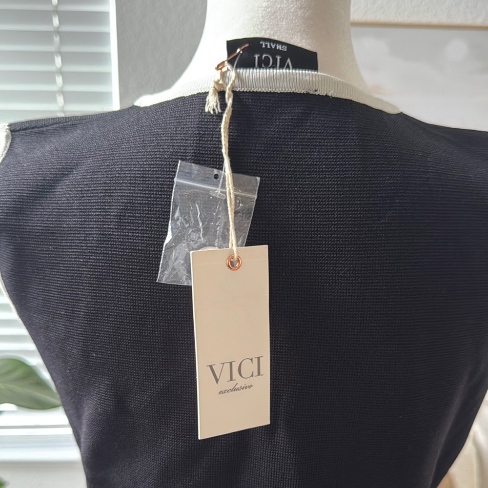 Classic Button Down Mini Dress - Picture 6 of 6